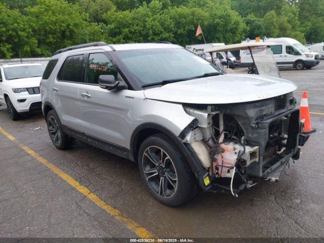 Salvage Ford Explorer