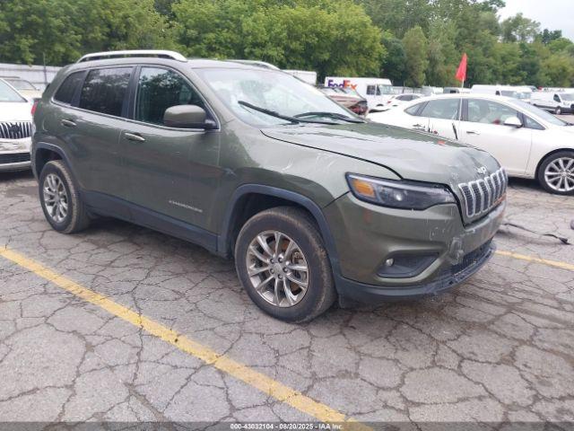  Salvage Jeep Cherokee