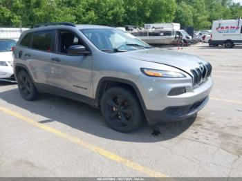  Salvage Jeep Cherokee