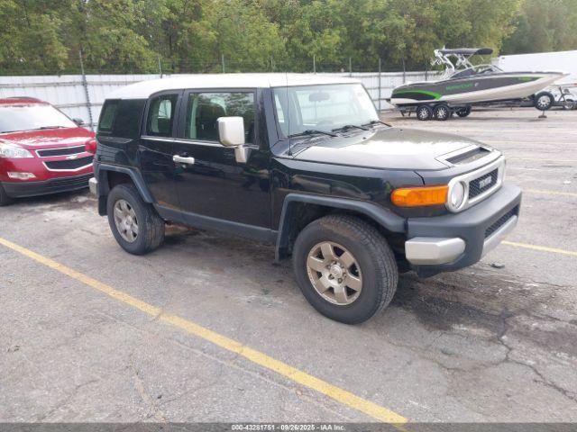  Salvage Toyota FJ Cruiser