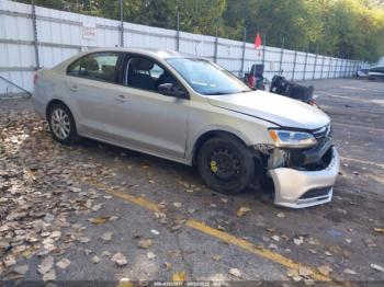  Salvage Volkswagen Jetta