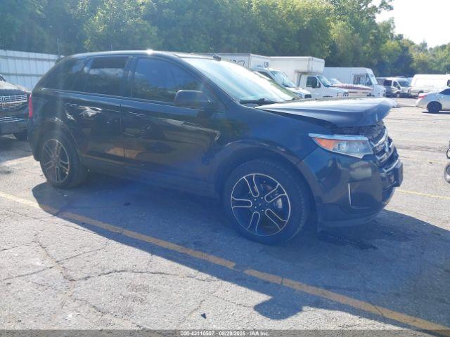  Salvage Ford Edge