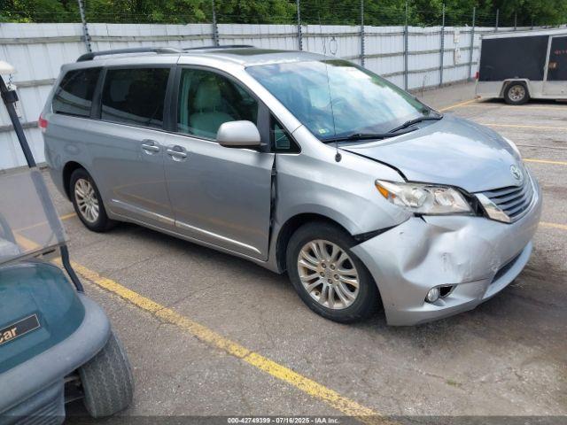  Salvage Toyota Sienna