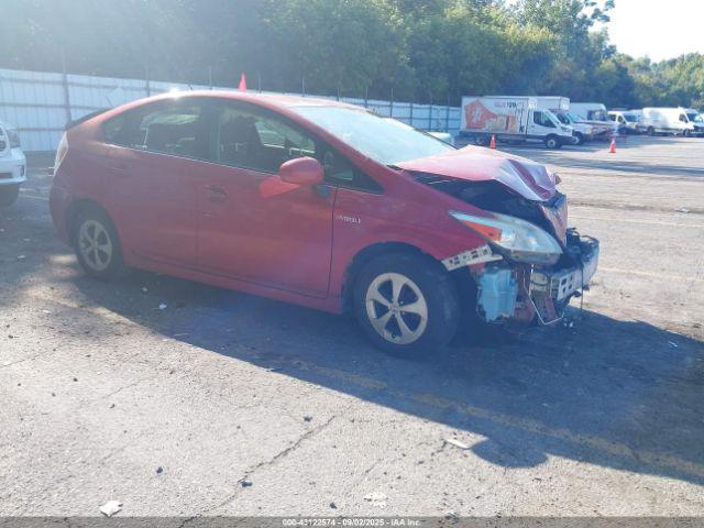  Salvage Toyota Prius