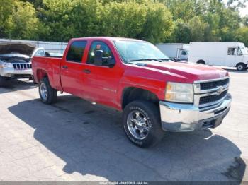  Salvage Chevrolet Silverado 2500