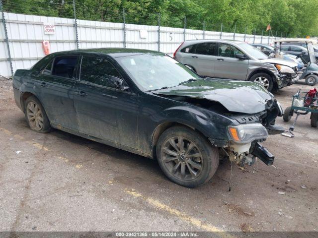  Salvage Chrysler 300