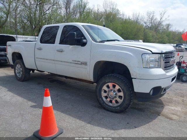  Salvage GMC Sierra 2500