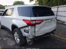 Chevrolet Traverse Ls Image 8