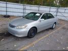 Toyota Camry Le Image 3