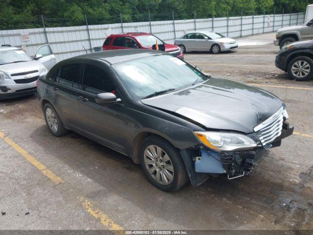  Salvage Chrysler 200
