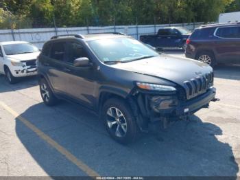  Salvage Jeep Cherokee