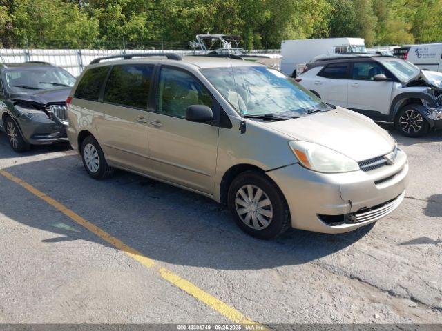  Salvage Toyota Sienna