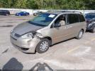 Toyota Sienna Le Image 4