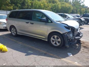  Salvage Toyota Sienna