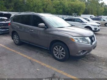  Salvage Nissan Pathfinder