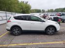 Toyota RAV4 Le Image 12