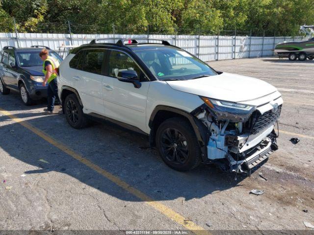  Salvage Toyota RAV4