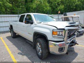  Salvage General Motors Sierra 3500HD