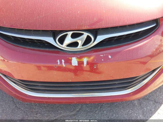 Hyundai ELANTRA Gls Image 14