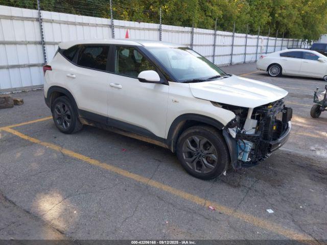  Salvage Kia Seltos