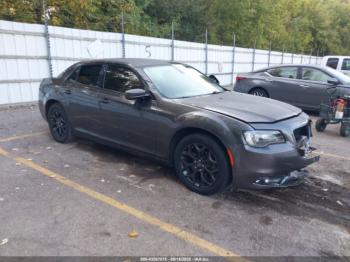  Salvage Chrysler 300