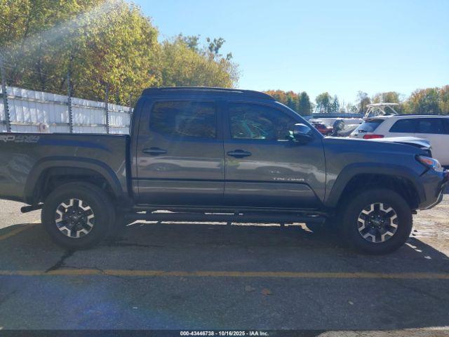 Toyota Tacoma Trd Off Road Image 16