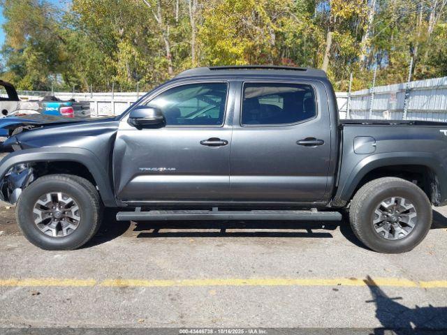 Toyota Tacoma Trd Off Road Image 15