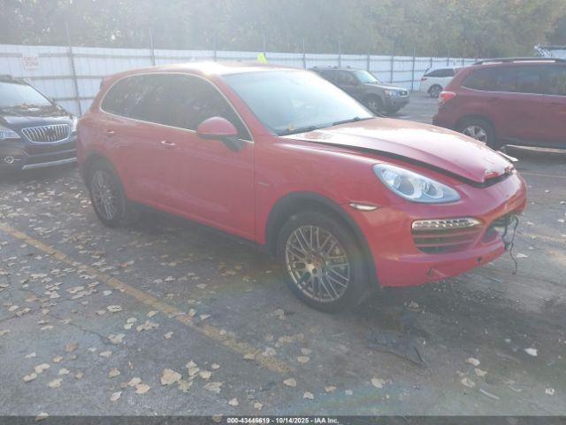  Salvage Porsche Cayenne