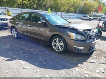  Salvage Nissan Altima