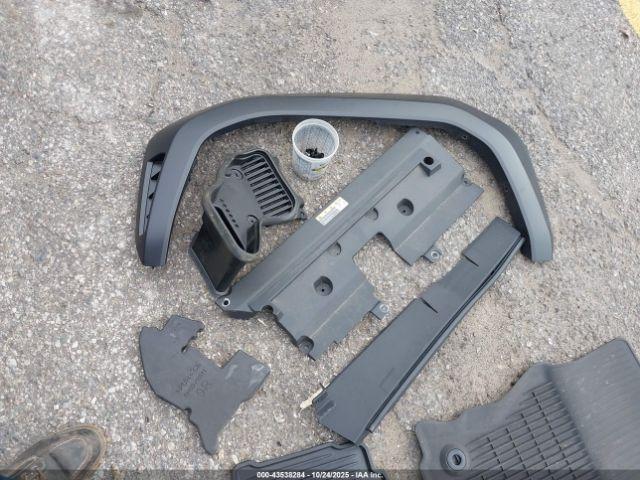 Toyota Tacoma Trd Off Road Image 12