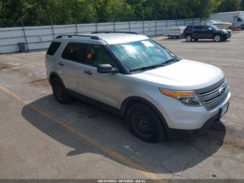  Salvage Ford Explorer
