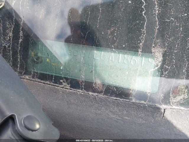 Ford Explorer Image 9