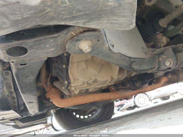 Ford Explorer Image 10