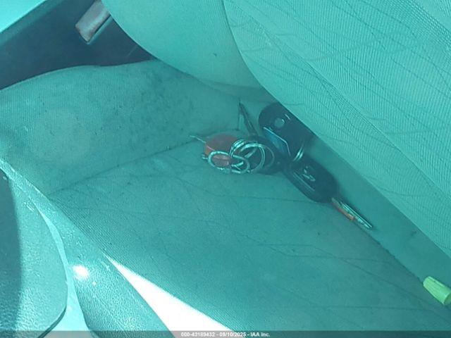 Ford Explorer Image 11