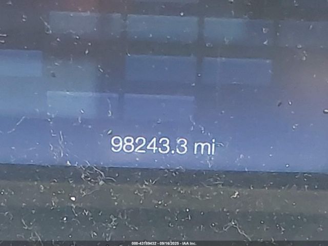 Ford Explorer Image 13