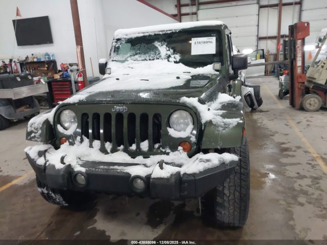 Jeep Wrangler Unlimited Sahara Image 8