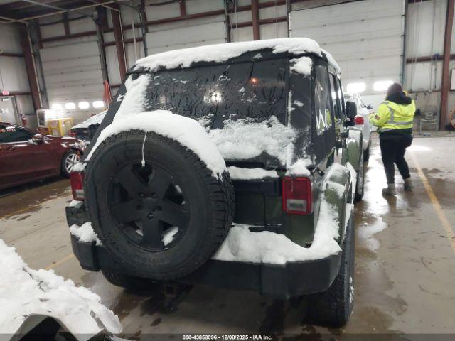 Jeep Wrangler Unlimited Sahara Image 10