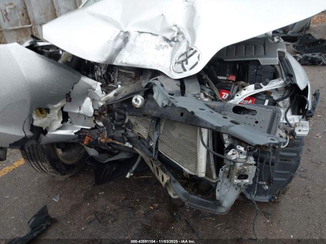 Toyota Venza Base V6 Image 11