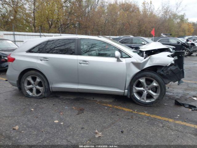 Toyota Venza Base V6 Image 15