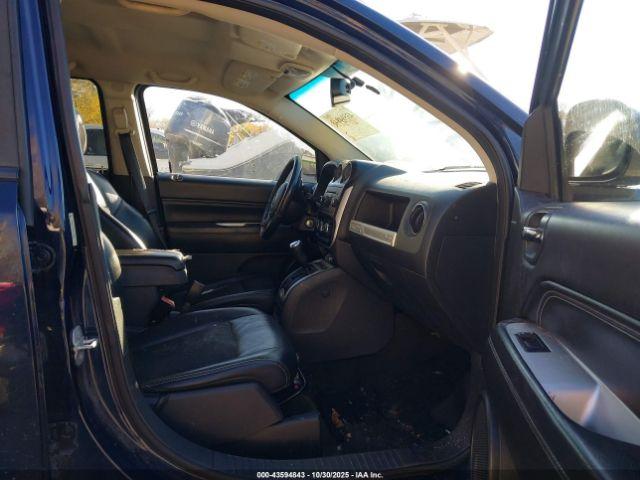 Jeep Compass Latitude Image 4