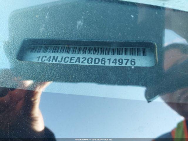 Jeep Compass Latitude Image 8