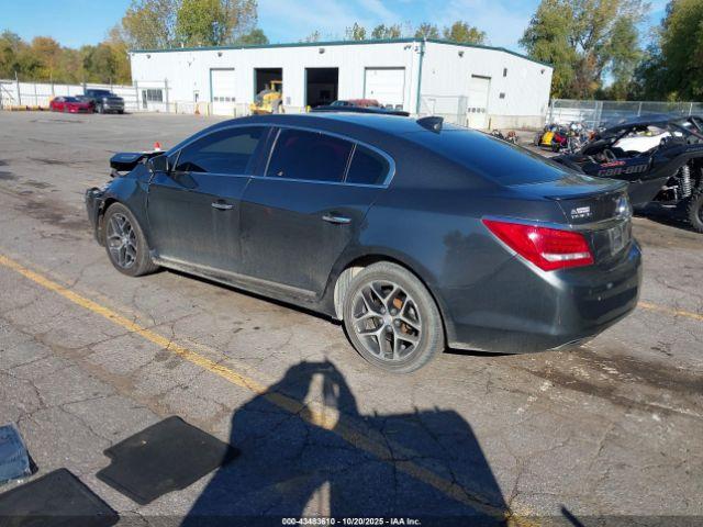 Buick LaCrosse Sport Touring Image 8