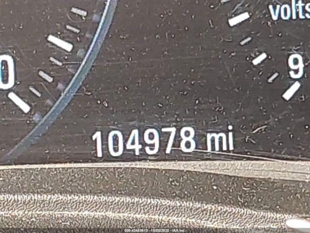 Buick LaCrosse Sport Touring Image 2