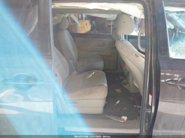 Kia Sedona Lx Image 6