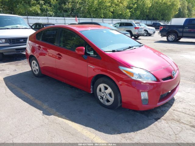 Toyota Prius Two Image 1