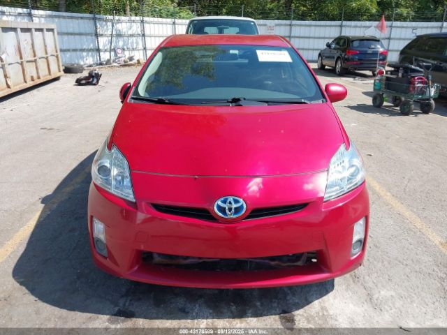 Toyota Prius Two Image 11