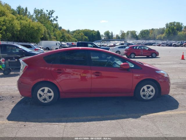 Toyota Prius Two Image 14