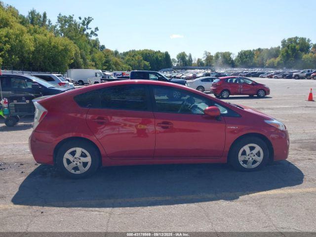 Toyota Prius Two Image 14