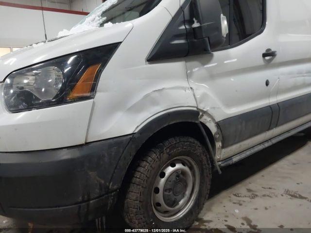 Ford Transit Image 8