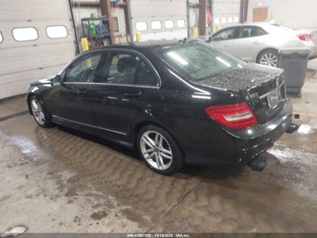 Mercedes-Benz C-Class Sport 4matic Image 8